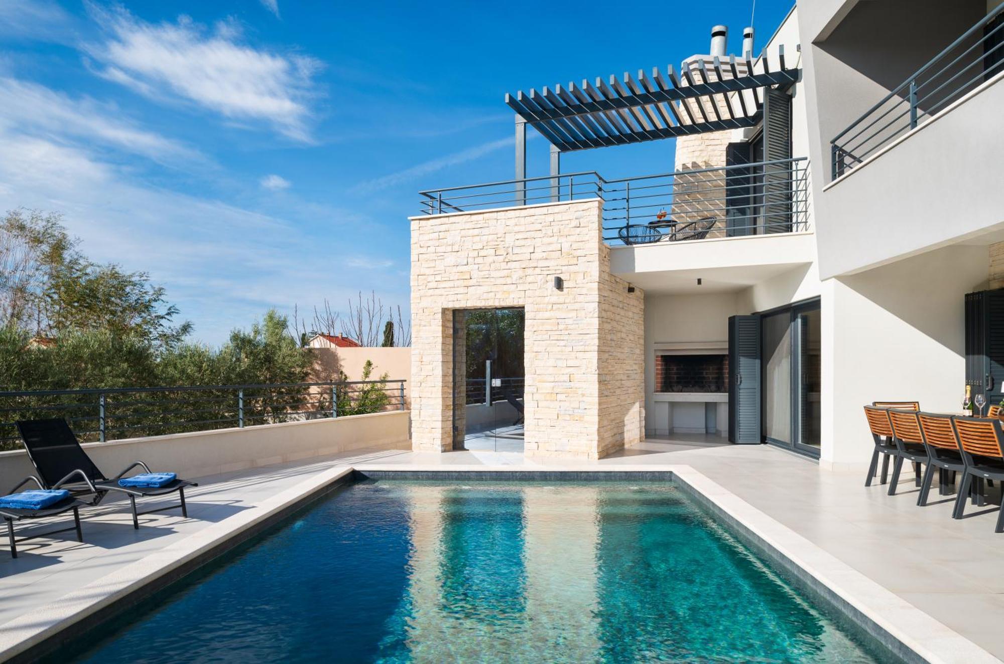 Villa Roca With Heated Pool And Sauna ปริฟลากา ภายนอก รูปภาพ