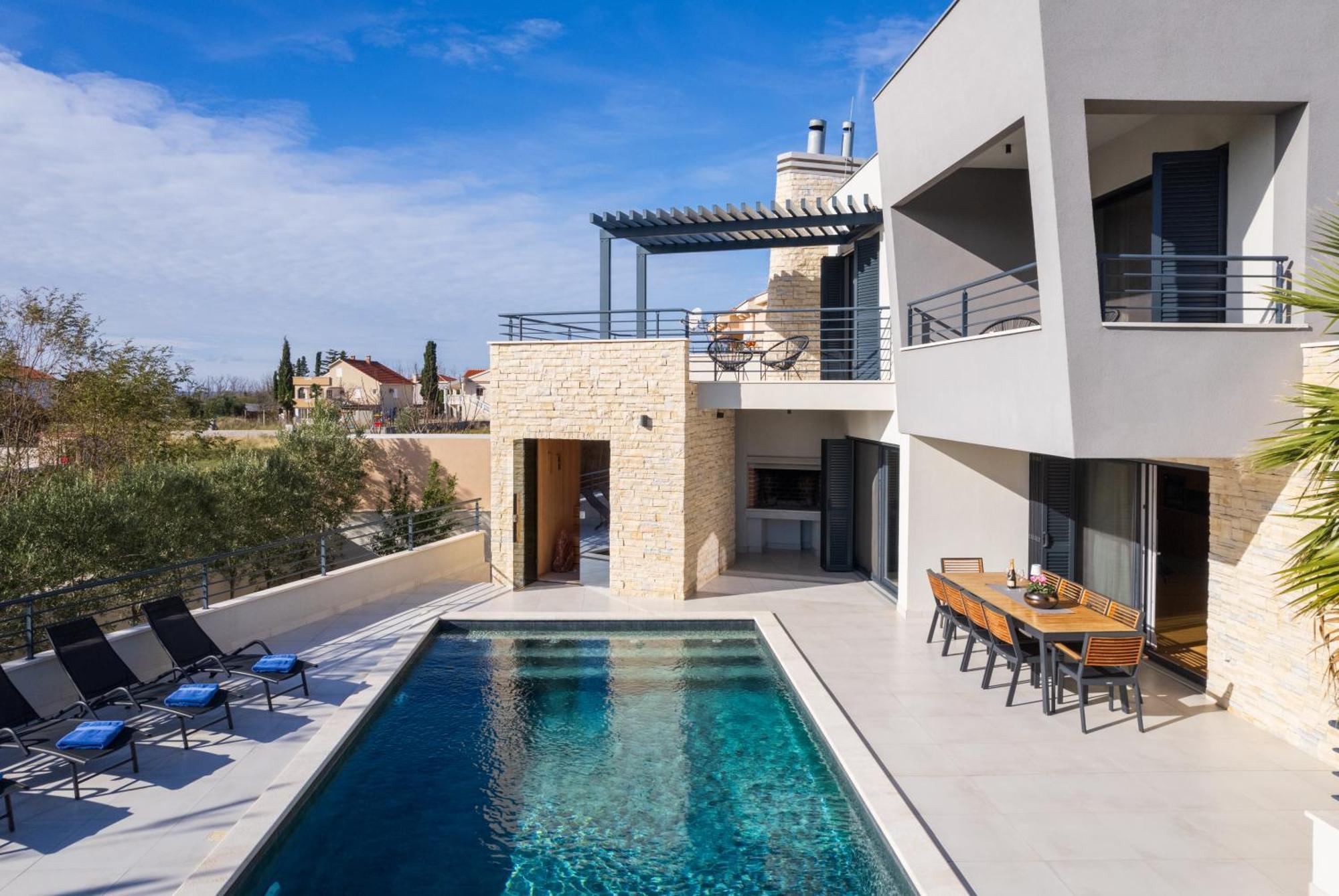 Villa Roca With Heated Pool And Sauna ปริฟลากา ภายนอก รูปภาพ